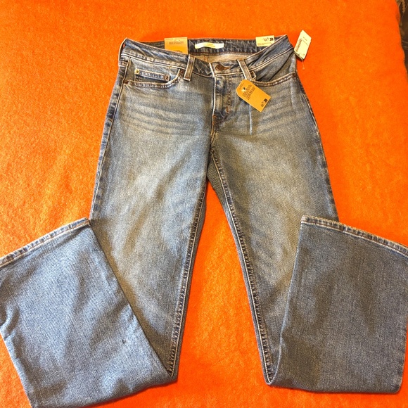 Levi’s superlow stretchy bootcut jeans NWT - Picture 4 of 14